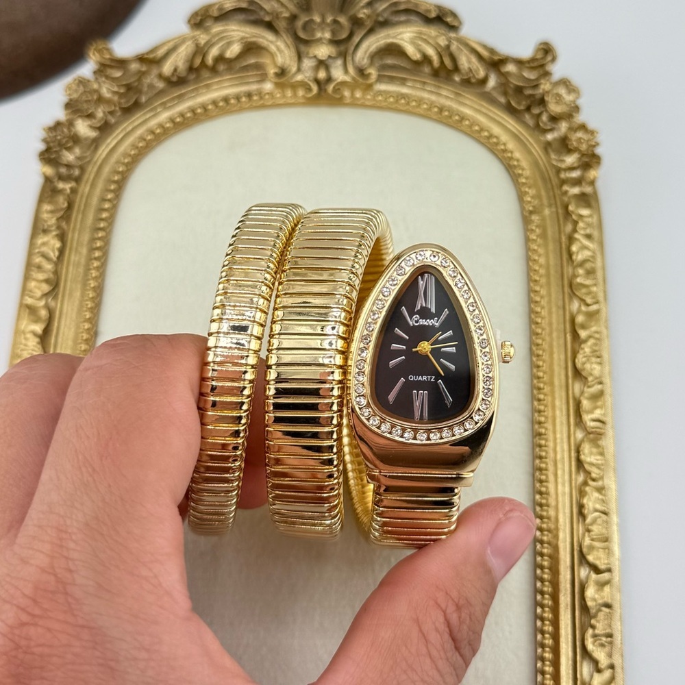 HOT ITEM – Serpenti-Inspired Gold Coil Watch – Bestseller! - Picture 14 of 17